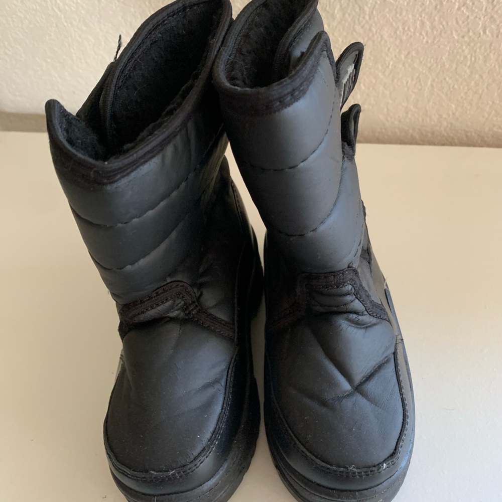 Kids Black Winter Boots - Picture 3 of 13